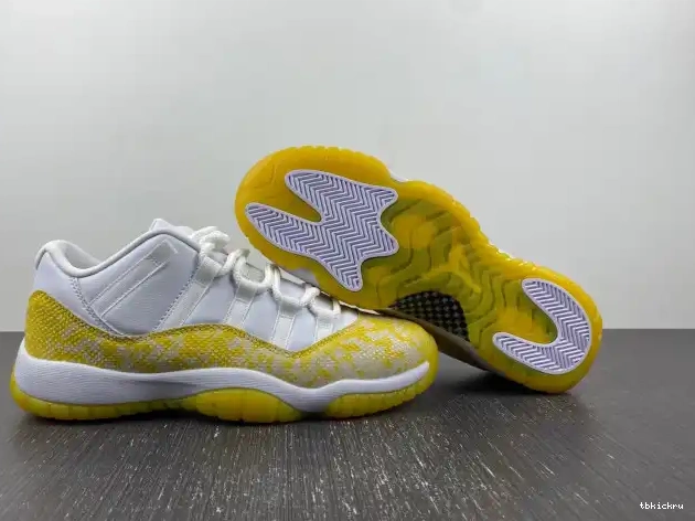 Reps TBkick Air Low Jordan 11 WMNS Snakeskin Yellow AH7860-107 0606